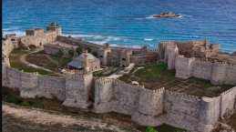 Van Çaldıran'in İncisi: Cüneyt Arkın'ın Filmine Ev Sahipliği Yapan Mamure Kalesi Turizme Açılıyor